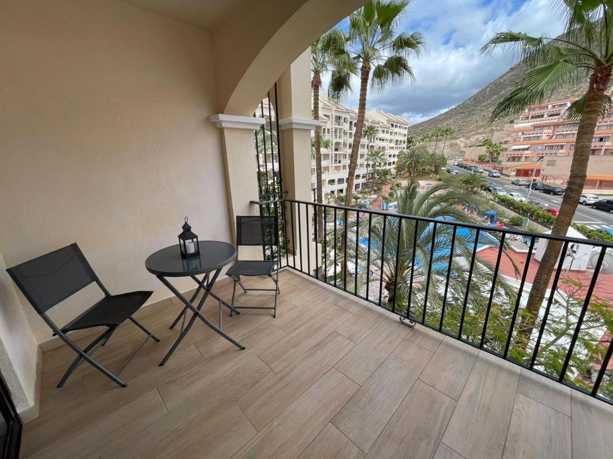 Castle Harbour Los Cristianos Beautiful Studio With Pool View Eksteriør bilde